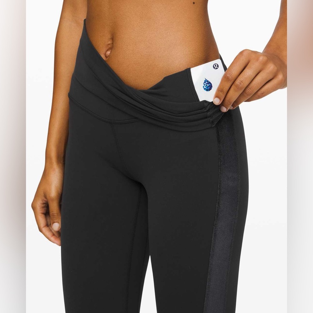 Lululemon Align Super High-Rise Crop *Velvet
Black - Picture 3 of 3